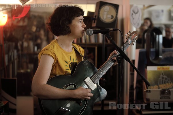 THIS IS THE KIT - 2023-07-13 - PARIS - Balades Sonores - Kate Stables